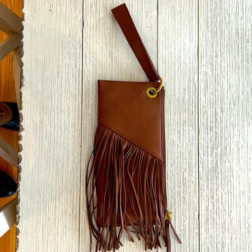 Hobo wristlet. Cognac color with fringe detail. Gold top zipper